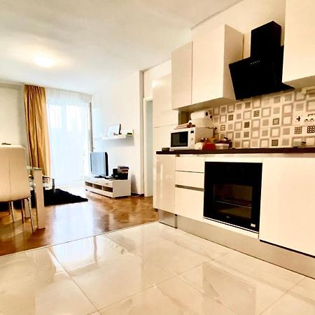Apartment Dijana 3 Split Exterior photo